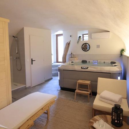 Gite De Charme Haut De Gamme Avec Jacuzzi Et Sauna Privatifs Donzère Eksteriør bilde